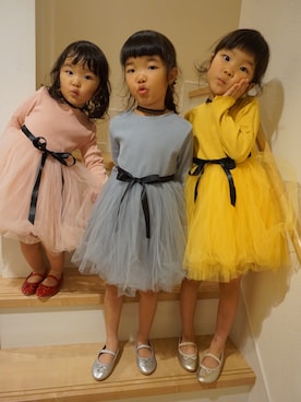 「CIAOPANIC TYPY（チャオパニックティピー）のアイテム（シューズ、ゴールド系）」を使った、A♡K♡Fさん（キッズ・110cm）の秋コーディネート