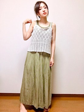 「カーキ×ホワイト」｜「アイテム（その他）」を使った、エリーヌさん（レディース・156cm）の夏コーディネート