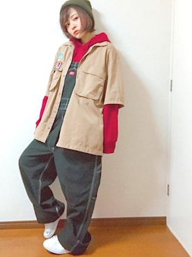 「スタンスミス」｜「アイテム（オールインワン・サロペット）」を使った、エリーヌさん（レディース・155cm）の冬コーディネート
