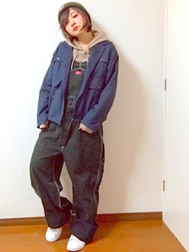 「スタンスミス」｜「アイテム（オールインワン・サロペット）」を使った、エリーヌさん（レディース・155cm）の冬コーディネート