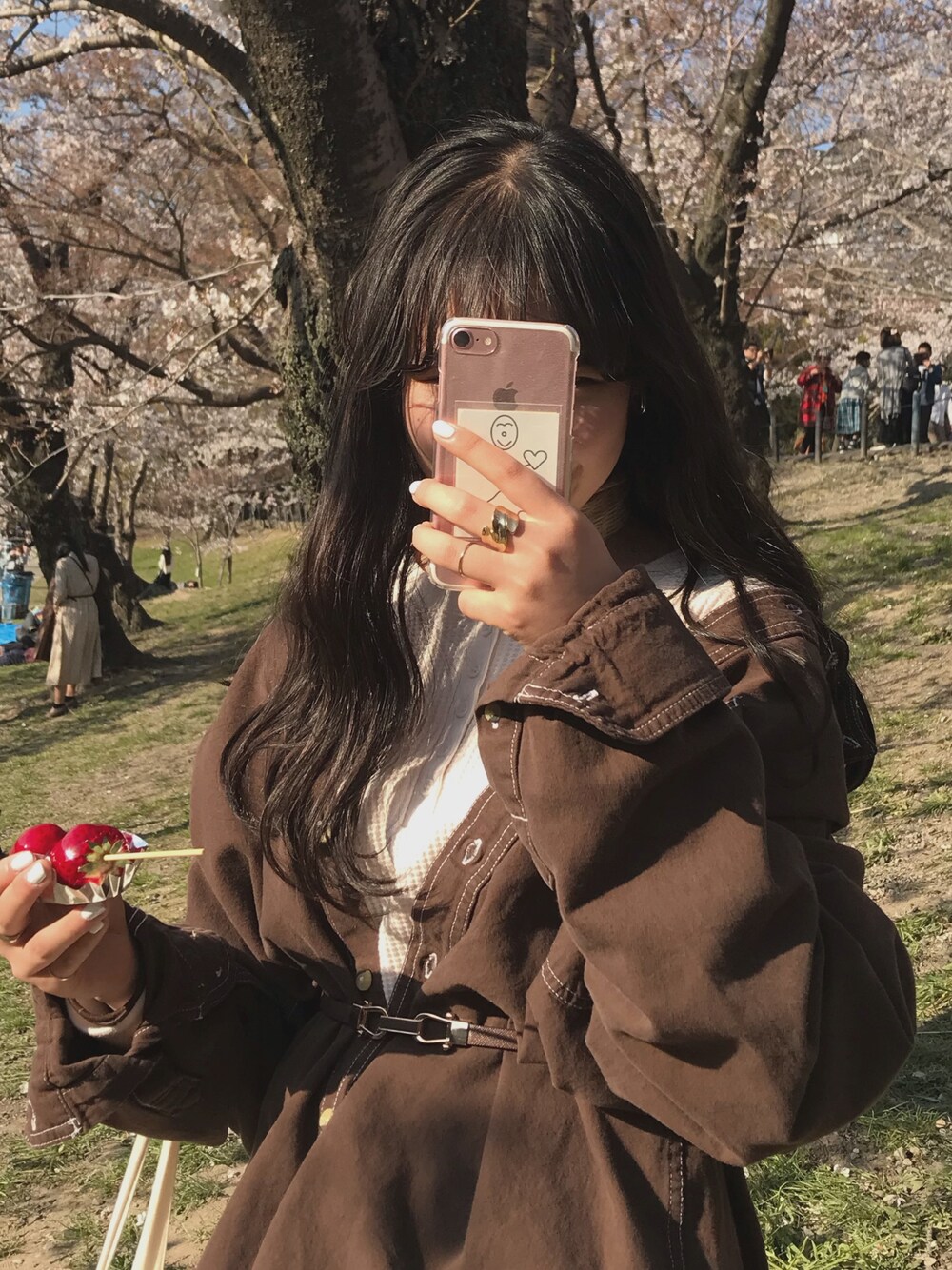 「ステッカー、thelattetokyo、inn、平成最後のWEARISTAセンバツ、シンプル、おしゃれさんと繋がりたい、ブラウン、春コーデ、シャツスタイル、ootd」｜「GUのアイテム（ベルト、ブラウン系）」を使った、momonaさん（レディース・158cm）の春コーディネートの1枚目の写真