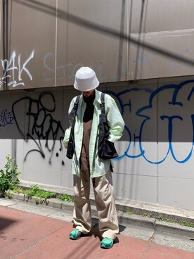 「KIKO KOSTADINOV（キコ コスタディノフ）のアイテム（シューズ）」を使った、よっしーさん（メンズ・168cm）の春コーディネート