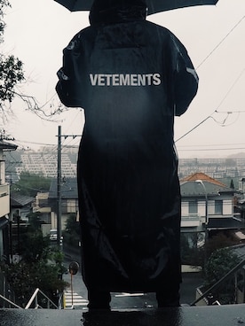 「vetements」｜「アイテム（その他アウター）」を使った、Lisaさん（レディース・156cm）の秋コーディネート