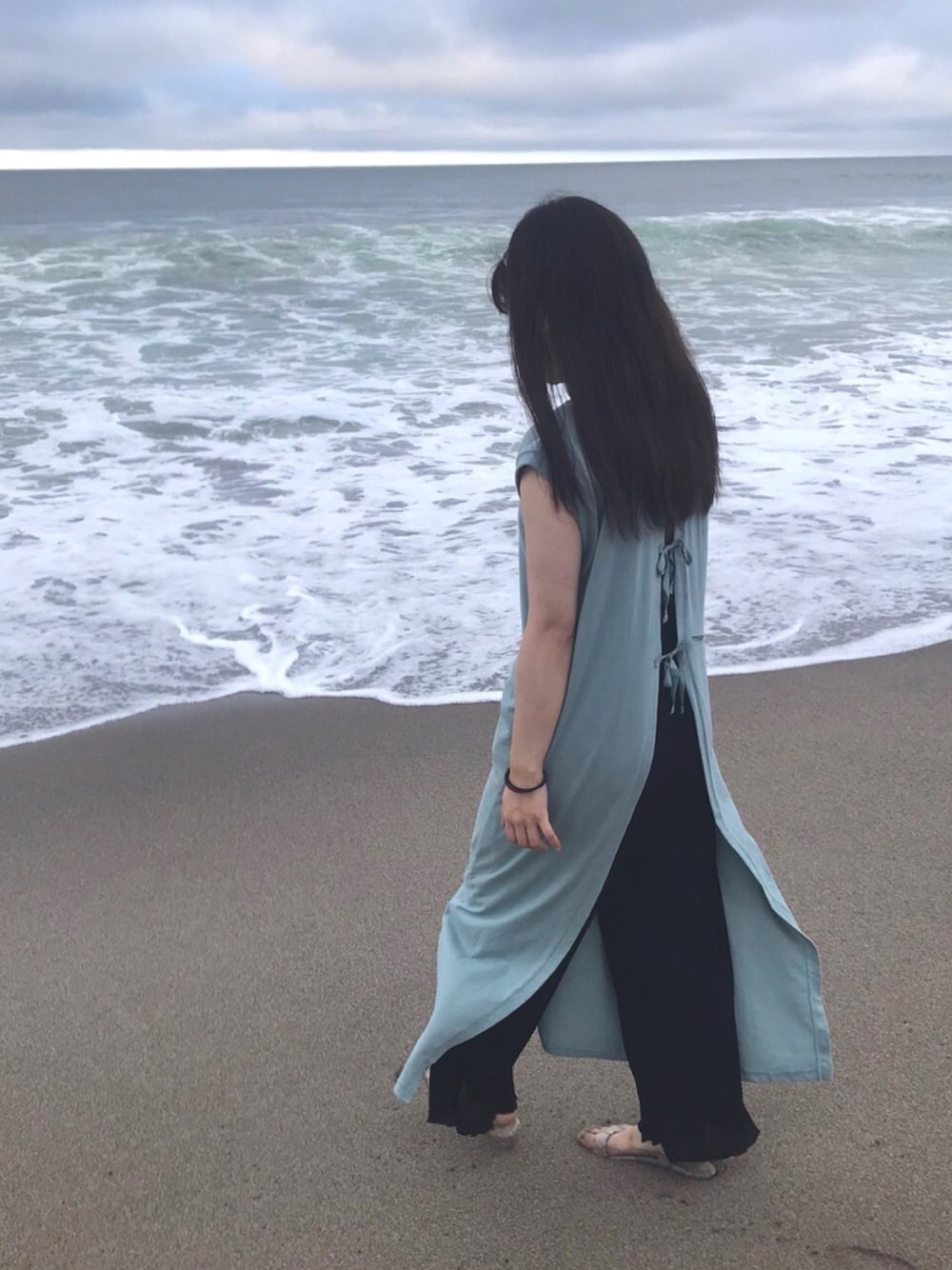 「夏、バックシャンワンピース」｜「GUのアイテム（その他パンツ、ブラック系）」を使った、kotakaさん（レディース・153cm）の秋コーディネートの1枚目の写真