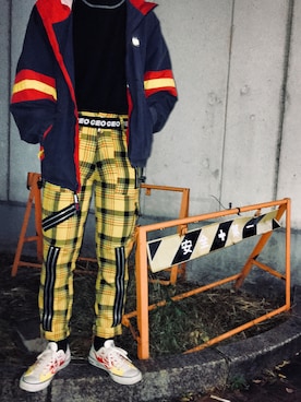 「TOMMY HILFIGER（トミーヒルフィガー）のアイテム（マウンテンパーカー）」を使った、村中 悠真さん（メンズ・178cm）の冬コーディネート