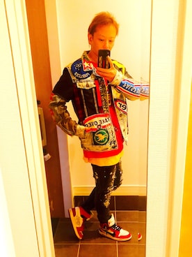 「OFF-WHITE」｜「アイテム（スウェット）」を使った、hiroさん（メンズ・170cm）の春コーディネート