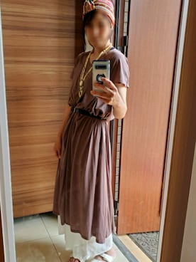 goa（ゴア）の「三つ編レザー ターコイズ付 フェザーネックレス