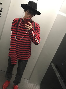 「JINS（ジンズ）のアイテム（トップス）」を使った、近藤 佑樹さん（メンズ・165cm）の秋コーディネート