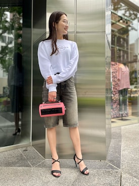 「DIESEL OSAKA」｜「アイテム（スウェット）」を使った、KAEさん（レディース・157cm）の春コーディネート
