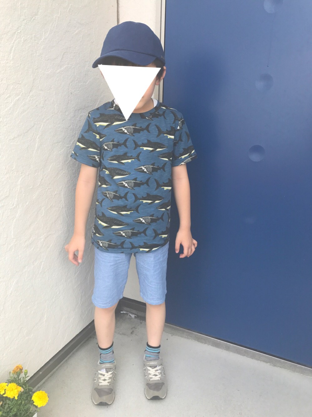 「柄物、H&M、プチプラ、小学校コーデ、暑い、虫刺され」｜「H&Mのアイテム（Tシャツ/カットソー、ブルー系）」を使った、miukoさん（キッズ・126cm）の夏コーディネートの1枚目の写真