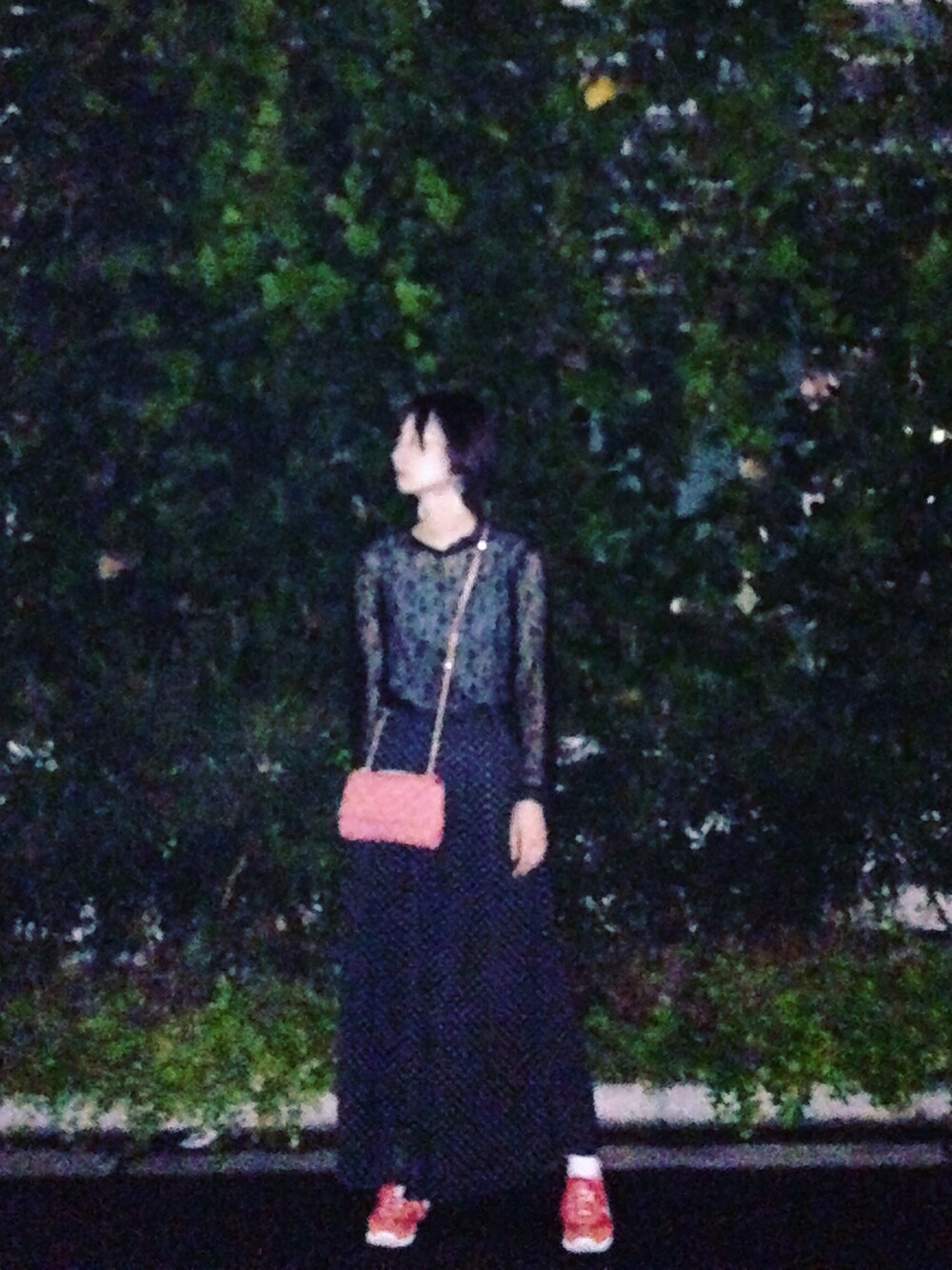 「シンプルコーデ、大人カジュアル、秋色、ドットパンツ、ドット、レーストップス、レース、179/WG、大人ガーリー、ワイドパンツ」｜「179/WGのドットプリントロングギャザーフレアパンツ（その他パンツ、ブラック系）」を使った、hirrroko14さん（レディース・164cm）の秋コーディネートの1枚目の写真