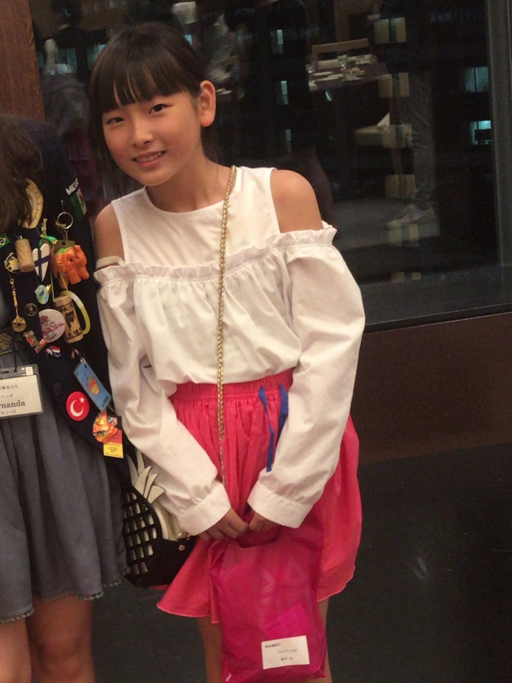 「ZARA KIDSのアイテム（シャツ/ブラウス、ホワイト系）」を使った、ninoさん（レディース・145cm）の秋コーディネートの1枚目の写真