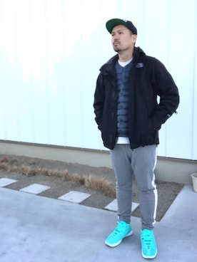 「Jordan」｜「アイテム（マウンテンパーカー）」を使った、ugfさん（メンズ・178cm）の冬コーディネート