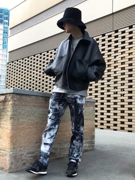 「COACH」｜「アイテム（ライダースジャケット）」を使った、Yu-sukaさん（メンズ・175cm）の春コーディネート