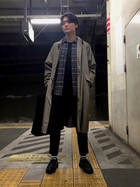 「A.P.C.」｜「アイテム（ステンカラーコート）」を使った、Yu-sukaさん（メンズ・175cm）の冬コーディネート