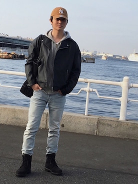 「soe（ソーイ）のアイテム（パーカー）」を使った、Yu-sukaさん（メンズ・175cm）の春コーディネート