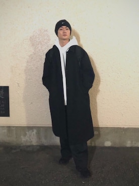 「ナイキ」｜「アイテム（ステンカラーコート）」を使った、Yu-sukaさん（メンズ・175cm）の冬コーディネート