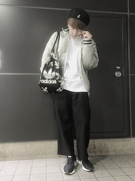 「アイテム（スタジャン、シルバー系）」を使った、すずきよしひろさん（メンズ・171cm）の春コーディネート