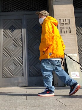 「Abercrombie&Fitch（アバークロンビーアンドフィッチ）のアイテム（マウンテンパーカー）」を使った、利夫パパさん（メンズ・165cm）の春コーディネート