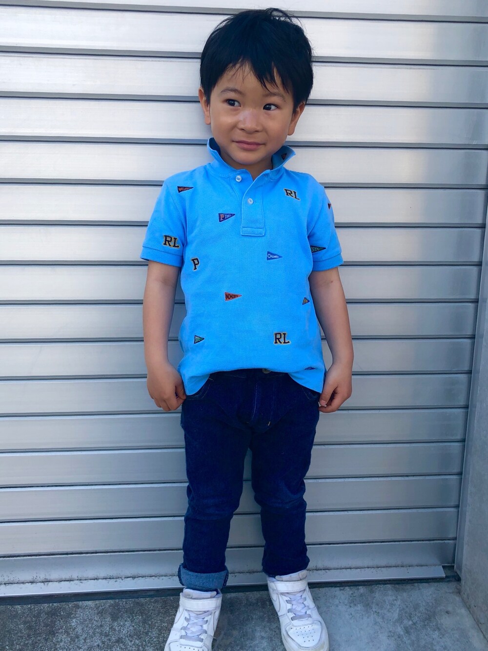 「長男コーデ、キッズコーデ、むすこふく、むすこふく記録、男の子ママ、兄弟ママ」｜「POLO RALPH LAUREN CHILDRENSWEARのアイテム（ポロシャツ、ブルー系）」を使った、mimucyiさん（キッズ・100cm）の春コーディネートの1枚目の写真