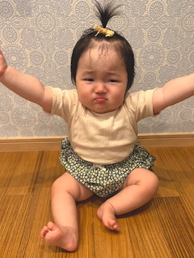 「Birthday（バースデイ）のアイテム（ヘアアクセサリー、ホワイト系）」を使った、Wako ☺︎さん（キッズ）の夏コーディネート