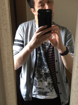 「CREZY DEVILEのアイテム（カーディガン/ボレロ、グレー系）」を使った、 NEOakiradjさん（メンズ・180cm）の春コーディネート