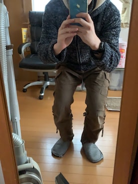 「家」｜「アイテム（マウンテンパーカー）」を使った、 NEOakiradjさん（メンズ・180cm）の秋コーディネート