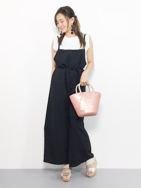 「OSMOSIS（オズモーシス）のアイテム（オールインワン・サロペット）」を使った、  𝑅𝐼𝑁𝐴さん（レディース・150cm）の夏コーディネート