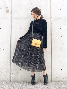 「Guess（ゲス）のアイテム（ブーツ）」を使った、  𝑅𝐼𝑁𝐴さん（レディース・150cm）の秋コーディネート