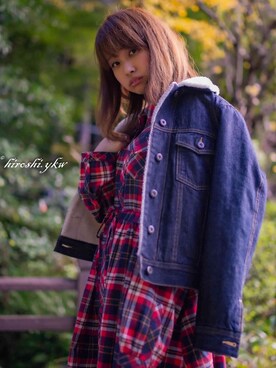 「チェックワンピース」｜「アイテム（デニムジャケット）」を使った、桜田茉莉可さん（レディース・154cm）の冬コーディネート