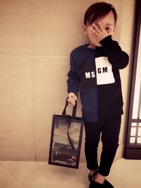 「MSGM（エムエスジーエム）のアイテム（トップス）」を使った、⋆T☺︎A⋆さん（キッズ・90cm）の冬コーディネート