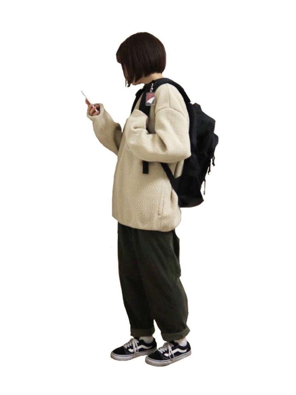 「私の推しブランド、シンプルコーデ、シェフパンツ、コーデュロイパンツ、スウェット、もこもこ、スニーカー、メンズライク、おしゃれさんと繋がりたい」｜「piyoriのアイテム（バックパック/リュック、ブラック系）」を使った、あるぱか。さん（レディース・155cm）の冬コーディネートの1枚目の写真