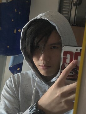 「アイテム（スタジャン、グレー系）」を使った、shenzzeeさん（メンズ・179cm）の秋コーディネート