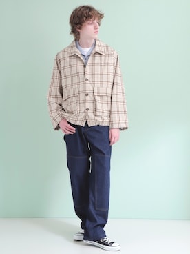 「アイテム（カーゴパンツ、ブルー系）」を使った、EMMA CLOTHESさん（メンズ・178cm）の春コーディネート