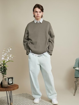 「クルーネックニット」｜EMMA CLOTHESさん（メンズ・180cm）の秋コーディネート