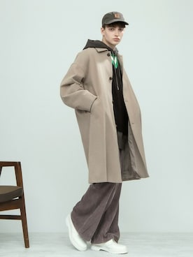 「EMMA CLOTHES（エマクローズ）のアイテム（ステンカラーコート）」を使った、EMMA CLOTHESさん（メンズ・178cm）の秋コーディネート