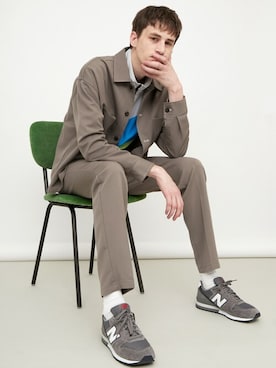 「グレージュ」｜EMMA CLOTHESさん（メンズ・180cm）の冬コーディネート