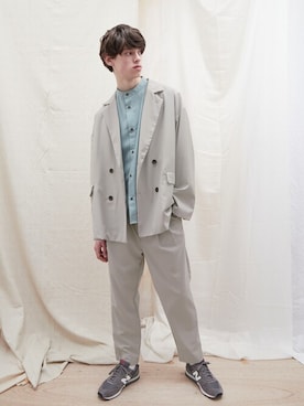 「EMMA CLOTHES（エマクローズ）のアイテム（セットアップ）」を使った、EMMA CLOTHESさん（メンズ・183cm）の春コーディネート