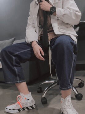 「盐系风格」｜「アイテム（アナログ腕時計）」を使った、奕忻さん（メンズ・183cm）の秋コーディネート