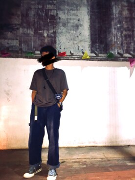 「匡威のアイテム（スニーカー、グリーン系）」を使った、LOK、sixさん（メンズ）の夏コーディネート