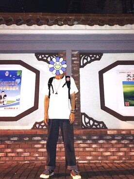 「匡威のアイテム（スニーカー、グリーン系）」を使った、LOK、sixさん（メンズ）の夏コーディネート