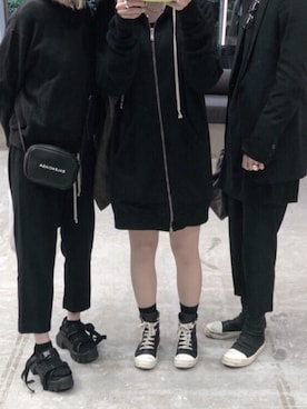 「RICK OWENS」｜「アイテム（サンダル）」を使った、Ｒ Ｅ Ｎさん（レディース・155cm）の夏コーディネート