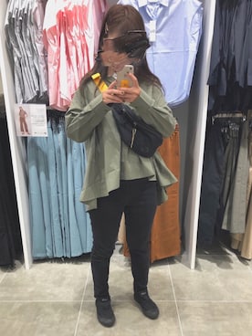 「earth music&ecology（アースミュージックアンドエコロジー）の・Aラインフレアーブラウス（シャツ/ブラウス、グリーン系）」を使った、ikさん（レディース・165cm）の春コーディネート