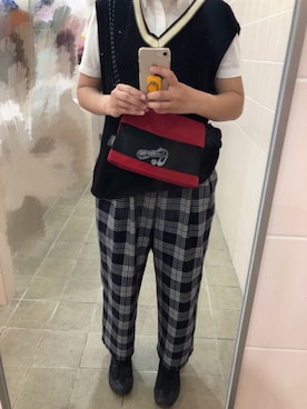 「shotのアイテム（パンツ、ブルー系）」を使った、ikさん（レディース・165cm）の春コーディネート