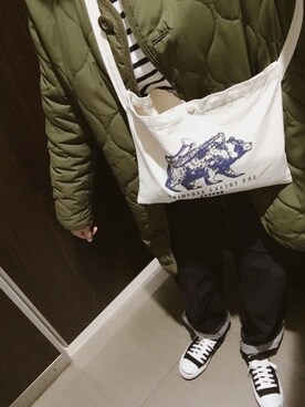 「UNIQLO（ユニクロ）のハイライズワイドストレートジーンズ（デニムパンツ）」を使った、ki.さん（レディース・160cm）の春コーディネート