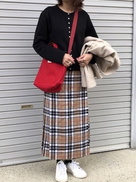 「agnes b.（アニエスベー）のM001 CARDIGAN カーディガンプレッション（カーディガン/ボレロ）」を使った、munmun☺︎さん（レディース・160cm）の春コーディネート