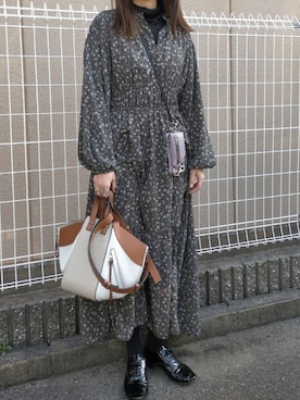 「小花柄ワンピース」｜「アイテム（バレエシューズ）」を使った、munmun☺︎さん（レディース・160cm）の冬コーディネート