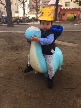 「Little Marc Jacobs（リトルマークジェイコブス）のアイテム（ジャケット/アウター）」を使った、さんこさん（キッズ・90cm）の冬コーディネート