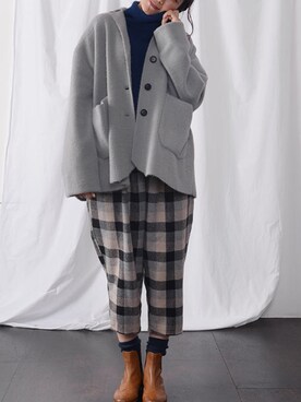 「BASCOのアイテム（テーラードジャケット、グレー系）」を使った、basco_kusakanmuriさん（レディース）の秋コーディネート