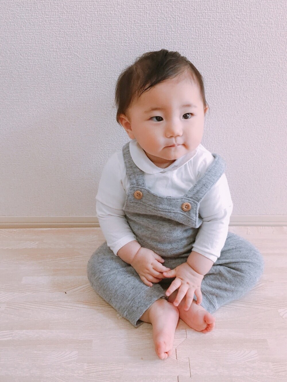 「女の子コーデ、ベビーコーデ、ベビー、ZARA、9ヶ月」｜「ZARA KIDSのアイテム（ロンパース、ホワイト系）」を使った、Ac☺︎*さん（キッズ・70cm）の春コーディネートの1枚目の写真
